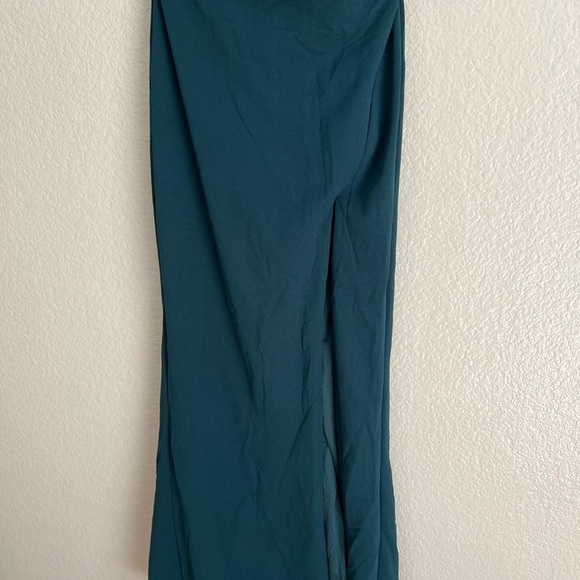 Marvelous Entrance Emerald Green Pleated Strapless Maxi Dress - Picture 11 of 11